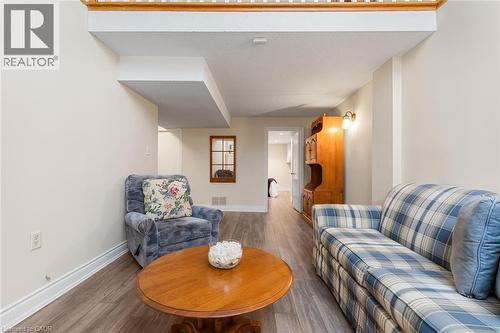 4237 Trellis Crescent, Mississauga, ON - Indoor Photo Showing Living Room