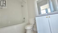 GUEST ENSUITE 2 - 