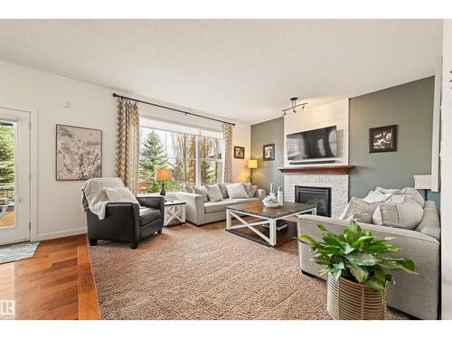20722 56A Av Nw, Edmonton, AB 