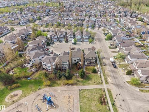 20722 56A Av Nw, Edmonton, AB 