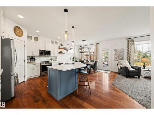 20722 56A Av Nw, Edmonton, AB 