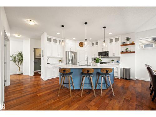 20722 56A Av Nw, Edmonton, AB 