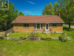 859 CEDAR POINT ROAD Tiny, ON L9M 0K2