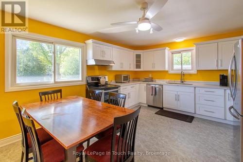 859 Cedar Point Road, Tiny, ON - Indoor