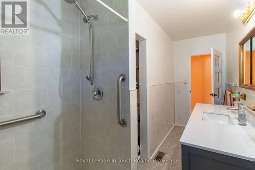 859 Cedar Point Road, Tiny, ON - Indoor Photo Showing Bathroom