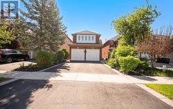 2470 STRATHMORE CRESCENT  Mississauga, ON L5M 5K9