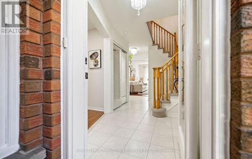 2470 Strathmore Crescent, Mississauga, ON - Indoor Photo Showing Other Room