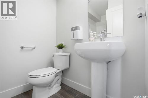 737 Meadows Boulevard, Saskatoon, SK 