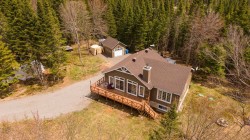 21 Imp. de l'Eau-Vive  Saint-Donat, QC J0T 2C0