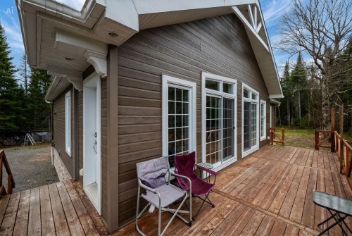 Balcon - 21 Imp. De L'Eau-Vive, Saint-Donat, QC - Outdoor With Deck Patio Veranda With Exterior