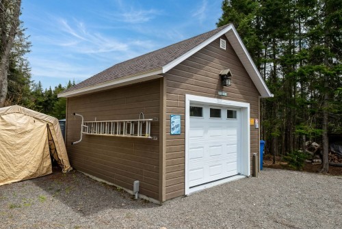 Garage - 21 Imp. De L'Eau-Vive, Saint-Donat, QC - Outdoor With Exterior