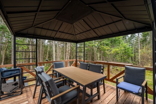 Terrasse - 21 Imp. De L'Eau-Vive, Saint-Donat, QC - Outdoor With Deck Patio Veranda With Exterior