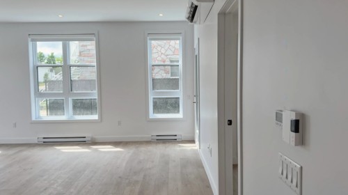 Living Room - 109-16 Rue St-Joseph, Sainte-Agathe-Des-Monts, QC - Indoor Photo Showing Other Room