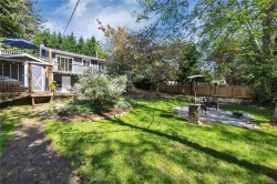 3424 Hammond Bay Rd  Nanaimo, BC V9T 1E6