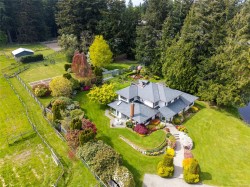 6412 Bryn Rd Central Saanich, BC V8M 1X6