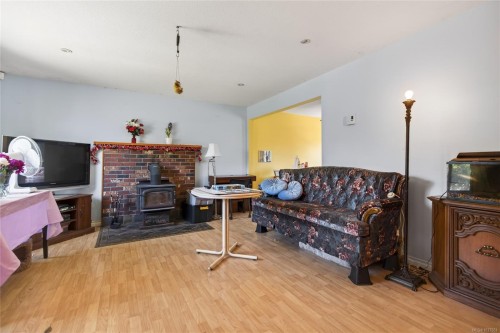 295 Centennial Dr, Courtenay, BC 