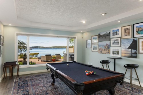 2450 Whidby Lane, Sidney, BC 