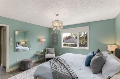 2450 Whidby Lane, Sidney, BC 