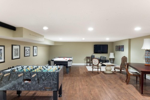 2450 Whidby Lane, Sidney, BC 