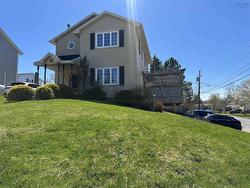 17 MacQuarrie Drive Port Hawkesbury, NS B9A 2K7