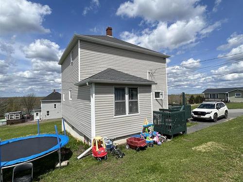 70 Wolsley, Springhill, NS 