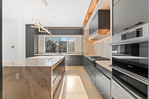 89 Stuart Avenue, Toronto, ON - Indoor Photo Showing Kitchen With Upgraded Kitchen