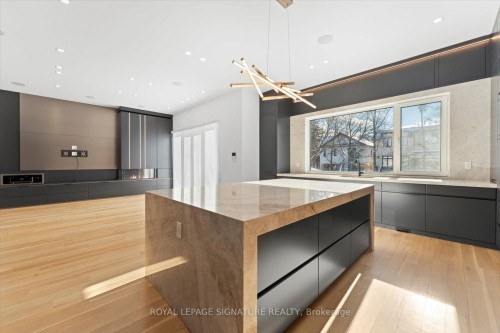 89 Stuart Avenue, Toronto, ON - Indoor Photo Showing Kitchen