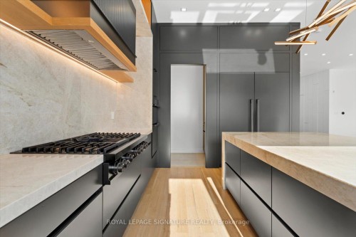 89 Stuart Avenue, Toronto, ON - Indoor Photo Showing Kitchen