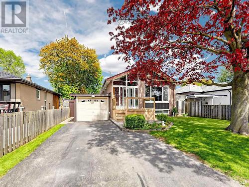 715 LUBLIN AVENUE  Pickering, ON L1W 1Z1