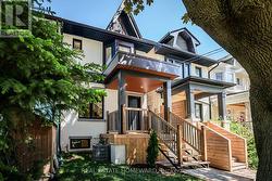 28 RICHARD AVENUE Toronto, ON M4L 1W9