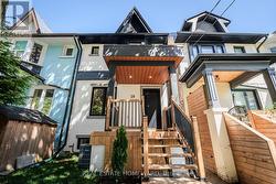 28 RICHARD AVENUE Toronto, ON M4L 1W9
