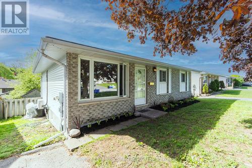 33 VAN ALSTINE DRIVE  Quinte West (Trenton Ward), ON K8V 6K8
