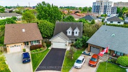 39 Lancer Court  Hamilton, ON L9B 2B2