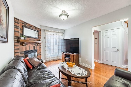 3026 Dalehurst Drive, Mississauga, ON - Indoor Photo Showing Living Room With Fireplace