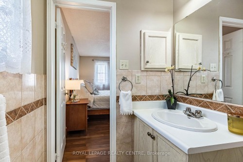 3026 Dalehurst Drive, Mississauga, ON - Indoor Photo Showing Bathroom