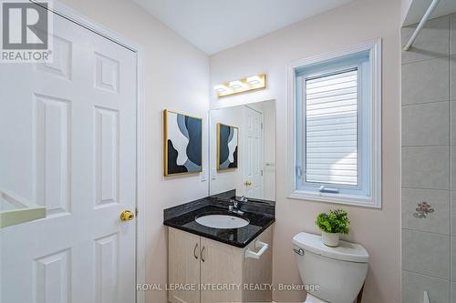 Full Bathroom - 102 Whitestone Drive, Ottawa, ON - Indoor Photo Showing Bathroom