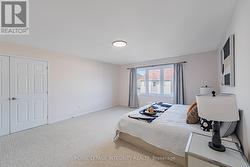Primary Bedroom - 