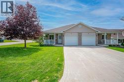 15 POND VIEW Drive Wellesley, ON N0B 2T0