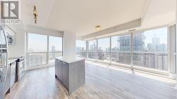 3307 - 386 YONGE STREET Toronto, ON M5B 0A5