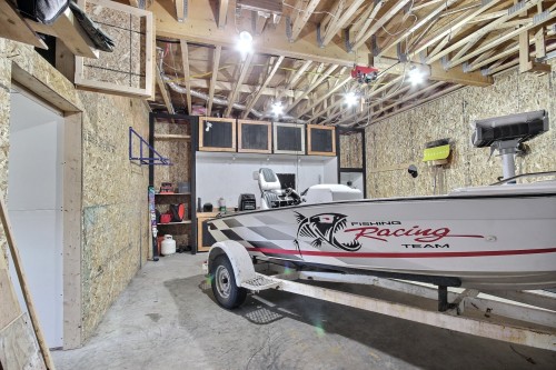 Garage - 4891 Av. Larivière, Rouyn-Noranda, QC - Indoor