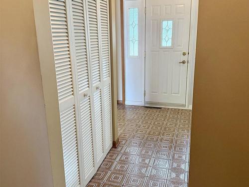 737 Confederation Drive, Thunder Bay, ON - Indoor Photo Showing Other Room