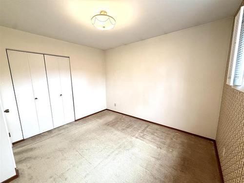 737 Confederation Drive, Thunder Bay, ON - Indoor Photo Showing Other Room