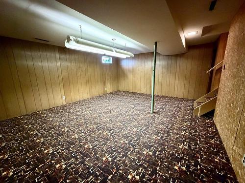 737 Confederation Drive, Thunder Bay, ON - Indoor