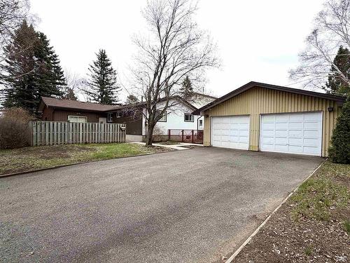 737 Confederation Drive, Thunder Bay, ON - Outdoor