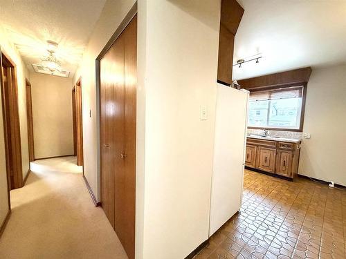 737 Confederation Drive, Thunder Bay, ON - Indoor Photo Showing Other Room