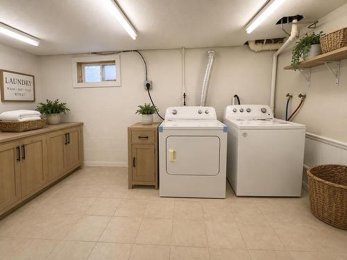 1202 Second Street E, Fort Frances, ON - Indoor Photo Showing Laundry Room