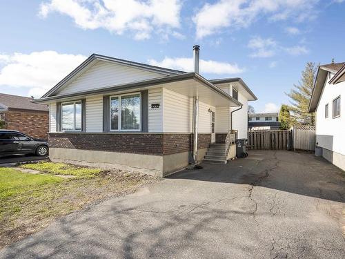 287 County Blvd  Thunder Bay, ON P7A 7M9