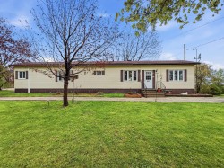 1685 Ch. Lakeshore  Clarenceville, QC J0J 1B0