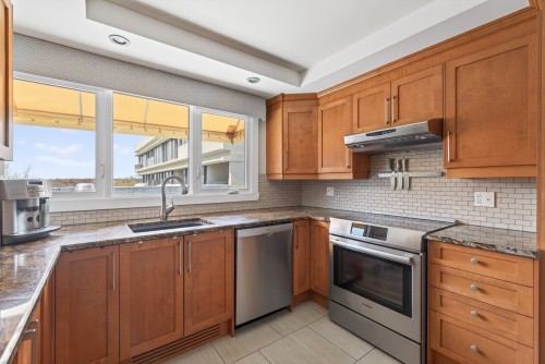 Kitchen - 702-3 Rue Des Jardins-Mérici, Québec (La Cité-Limoilou), QC 