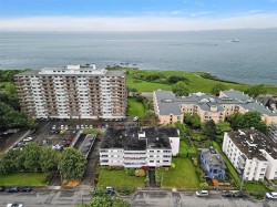 #203-545 Rithet St Victoria, BC V8V 1E4